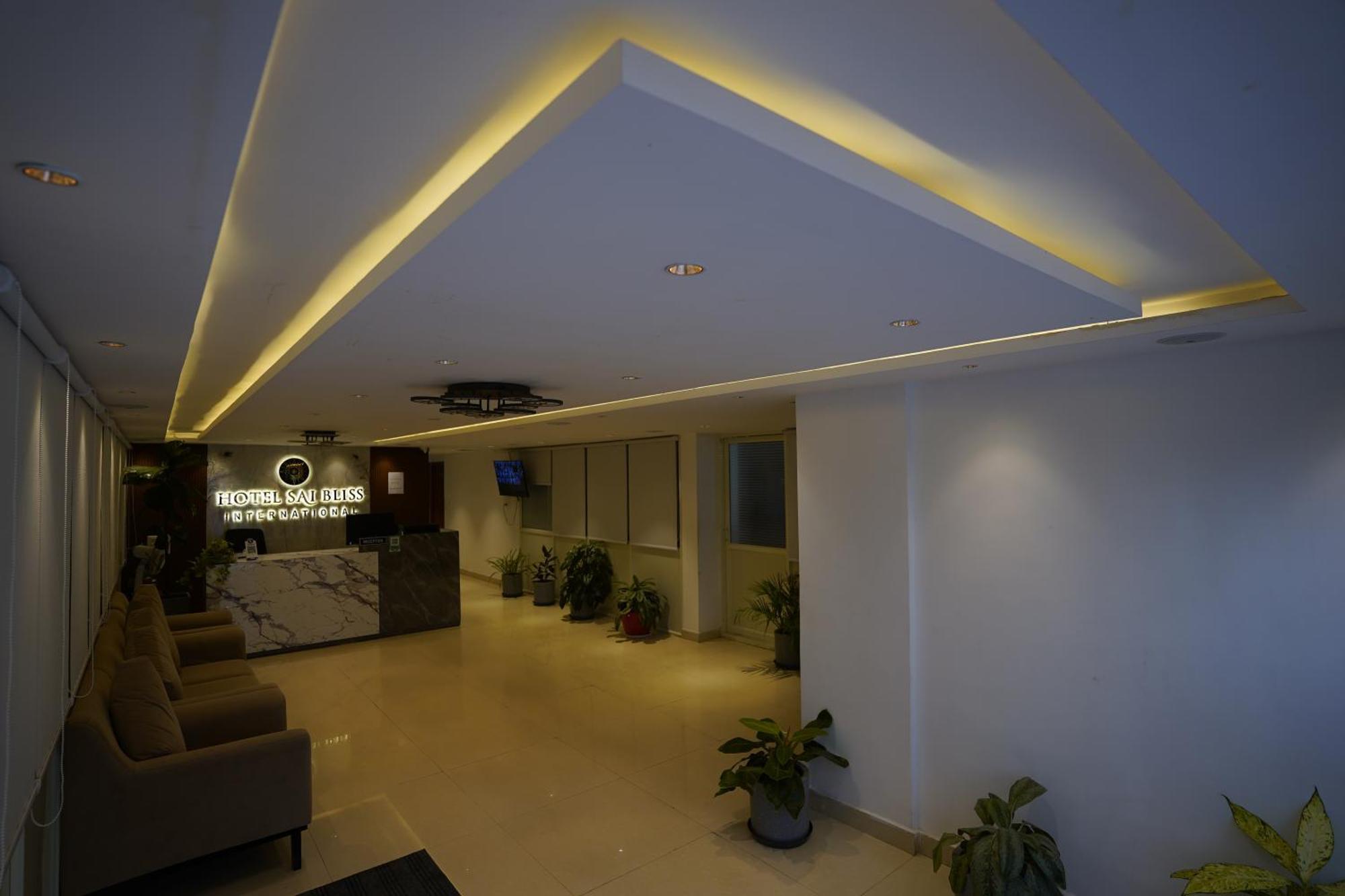 Sai Bliss Residency, Manyata Tech Park Hotel Bangalore Exterior photo