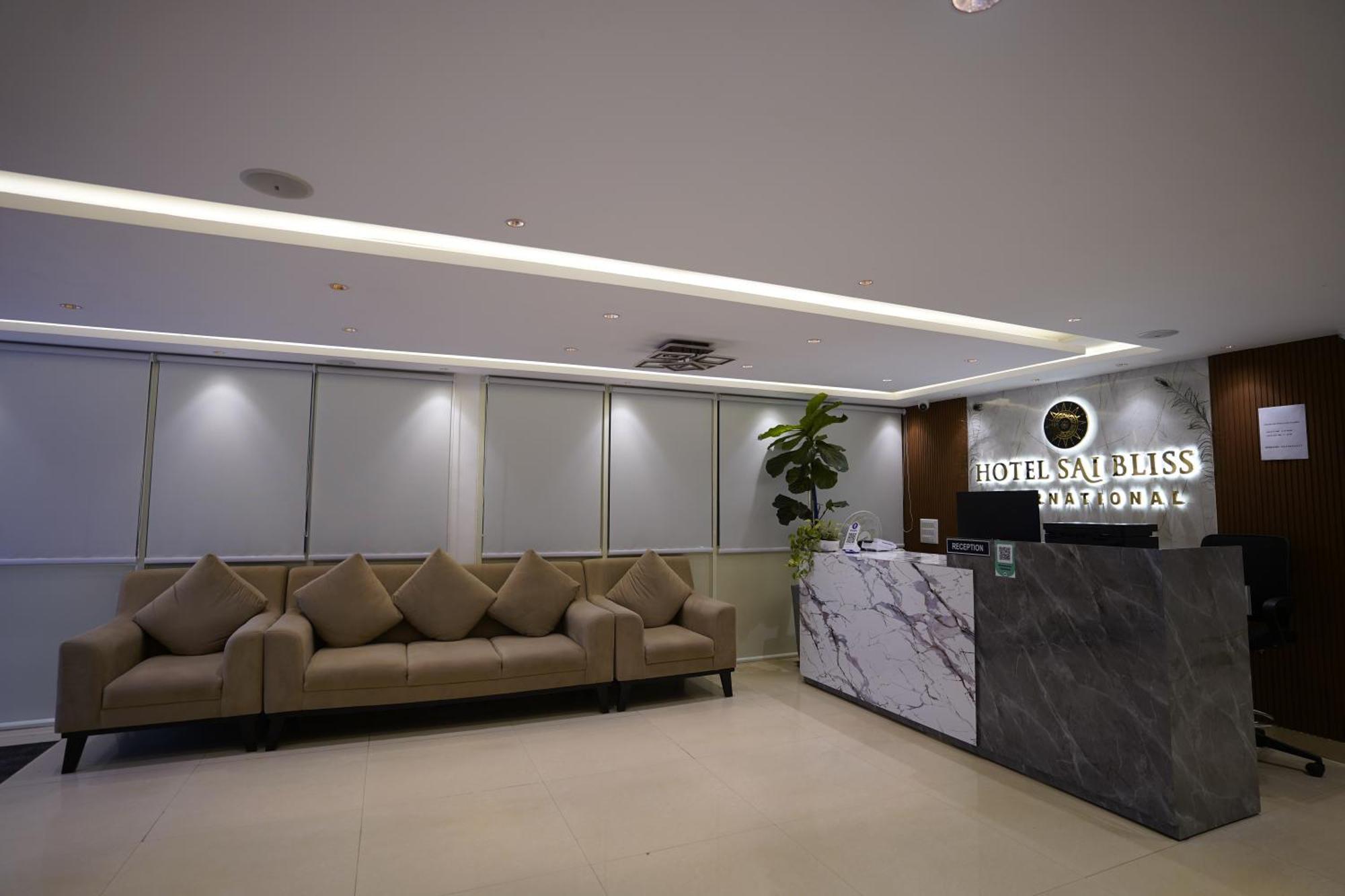 Sai Bliss Residency, Manyata Tech Park Hotel Bangalore Exterior photo
