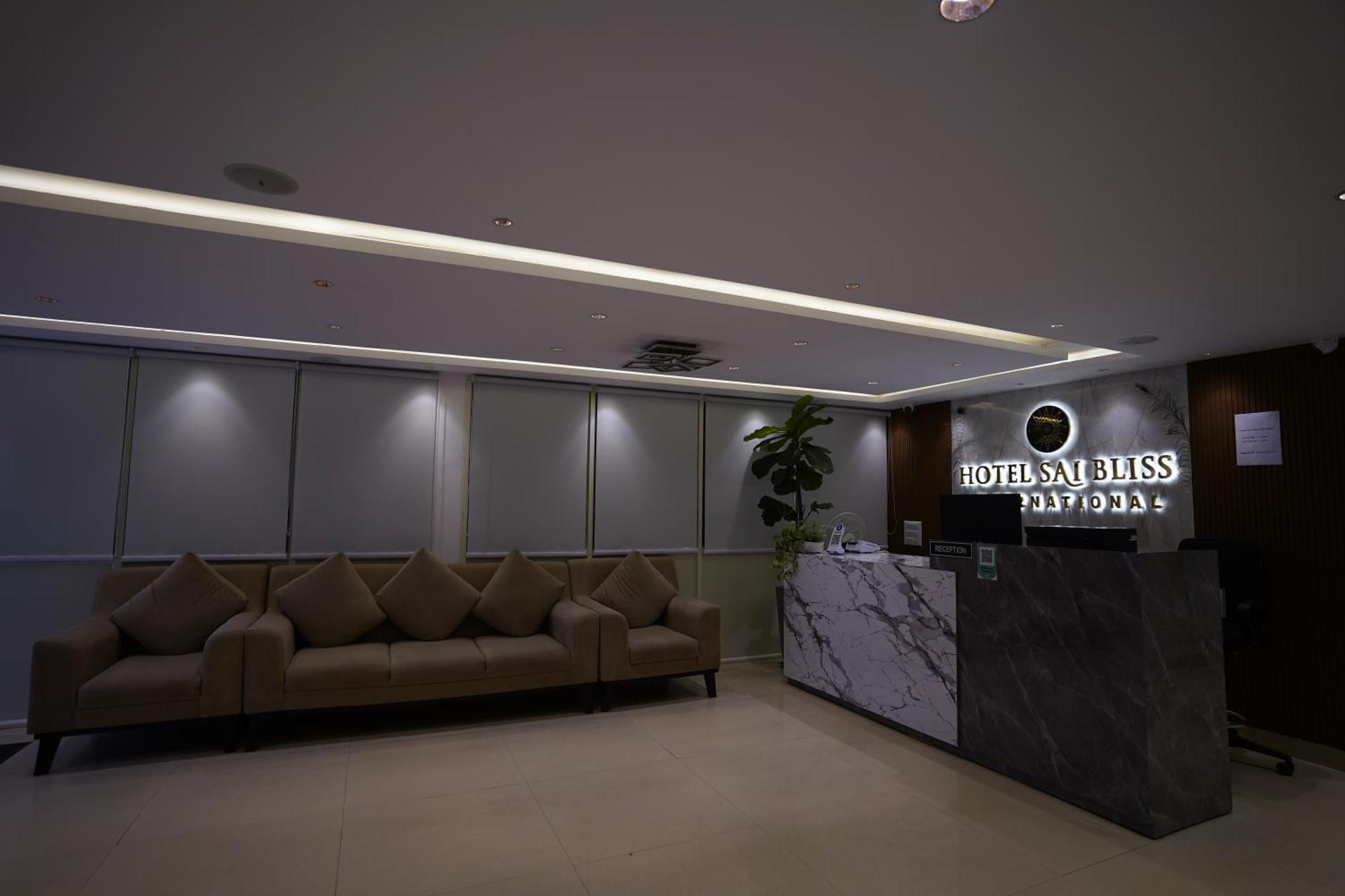 Sai Bliss Residency, Manyata Tech Park Hotel Bangalore Exterior photo